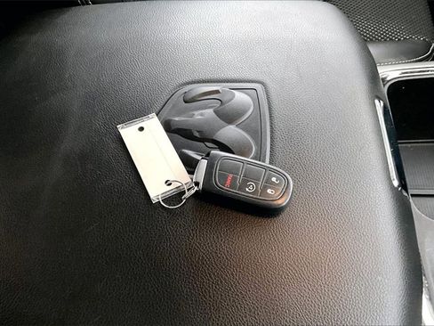 Used 2016 RAM 1500 Sport image 33