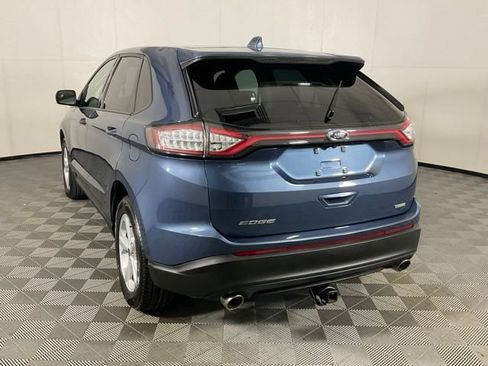 Used 2018 Ford Edge SE FWD image 4