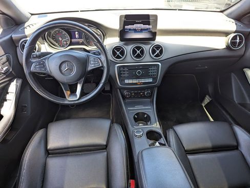 Used 2019 Mercedes-Benz CLA 250 4MATIC image 28