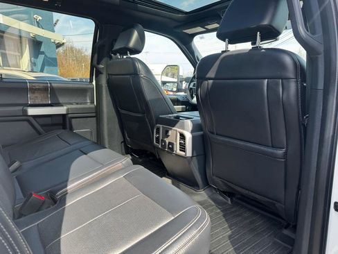 Used 2022 Ford F250 Lariat w/ Lariat Value Package AWD/4WD image 14