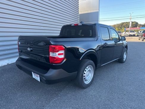 New 2025 Ford Maverick XL image 3