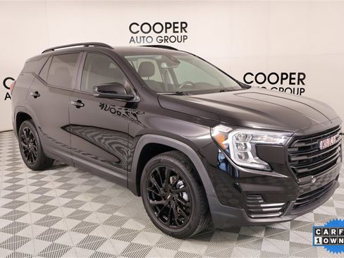 Used 2023 GMC Terrain SLE w/ Elevation Edition image 1