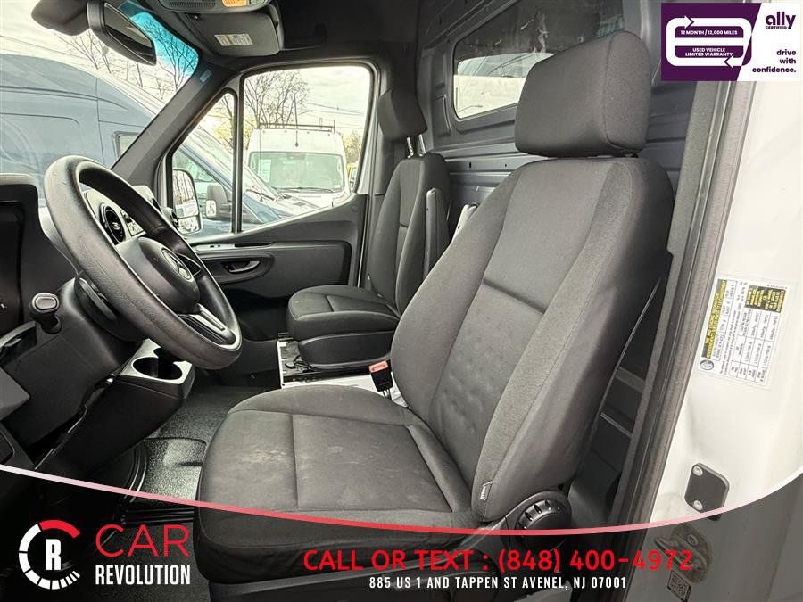Used 2019 Mercedes-Benz Sprinter 170 Cargo image 13