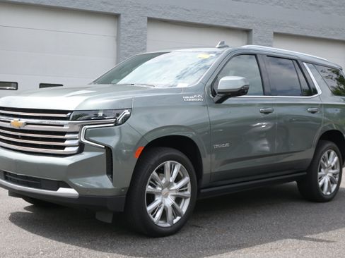 Used 2023 Chevrolet Tahoe High Country w/ Advanced Technology Package AWD/4WD image 5