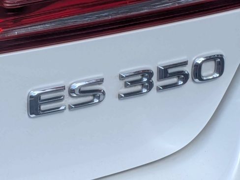 Used 2011 Lexus ES 350 FWD image 10