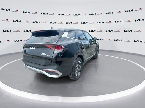 Certified 2025 Kia Sportage LX FWD image 8
