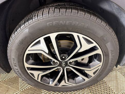 Used 2020 Hyundai Santa Fe Limited FWD image 14