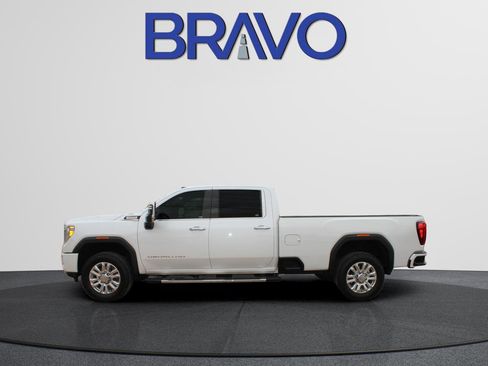 Used 2020 GMC Sierra 3500 Denali w/ Denali Ultimate Package image 10