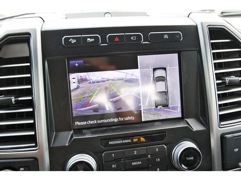 Used 2020 Ford F150 Platinum w/ Equipment Group 701A Luxury image 26