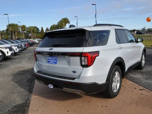 New 2026 Ford Explorer Active w/ Active Comfort Package image 5