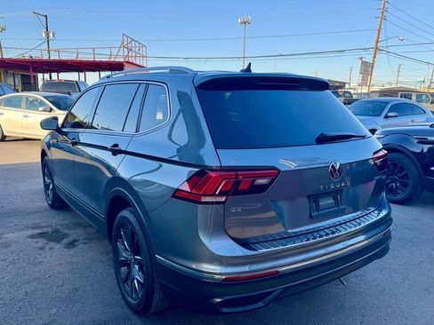 Used 2022 Volkswagen Tiguan SE image 4