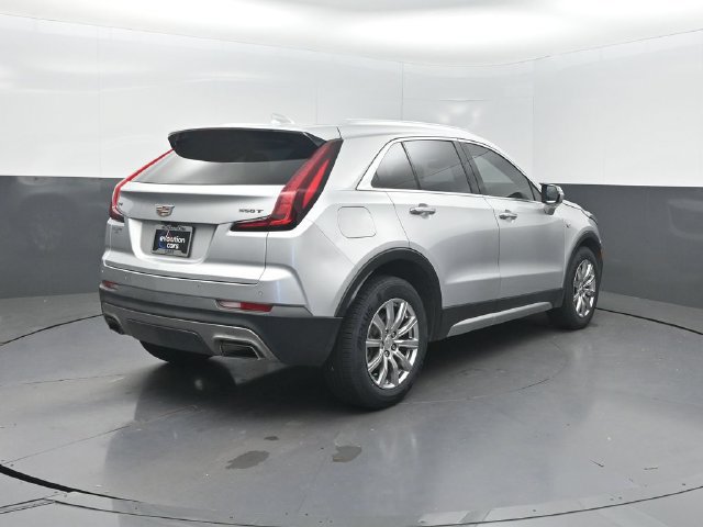 Used 2022 Cadillac XT4 Premium Luxury w/ Safety Alert Package FWD image 31
