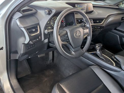 Used 2020 Lexus UX 200 w/ Accessory Package FWD image 13