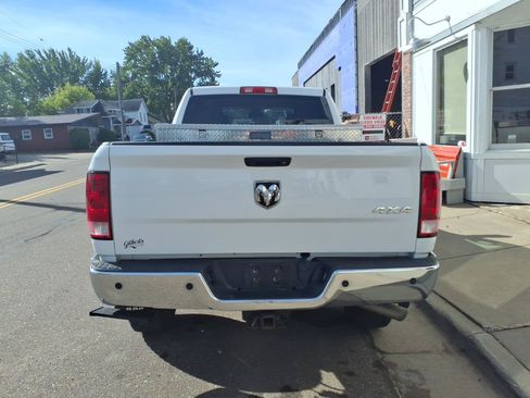 Used 2017 RAM 2500 Tradesman w/ Chrome Appearance Group AWD/4WD image 7