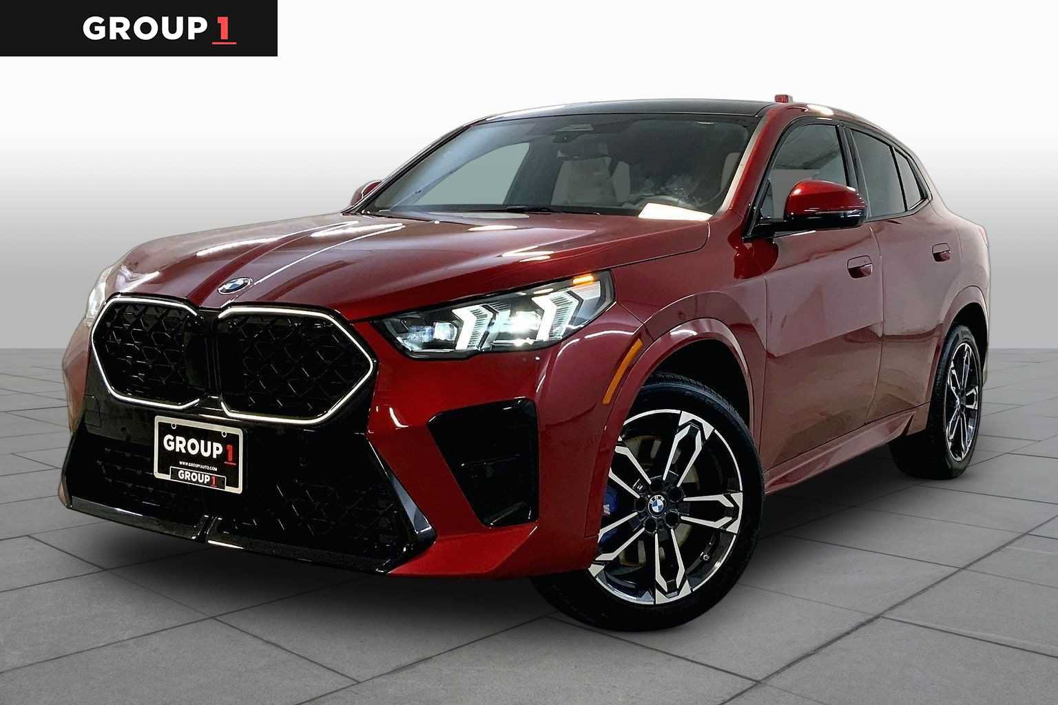 Used 2025 BMW X2 xDrive28i w/ Premium Package AWD/4WD image 1