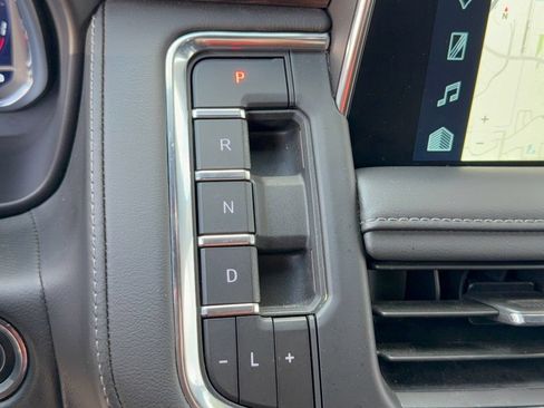 Used 2023 Chevrolet Tahoe Z71 AWD/4WD image 21