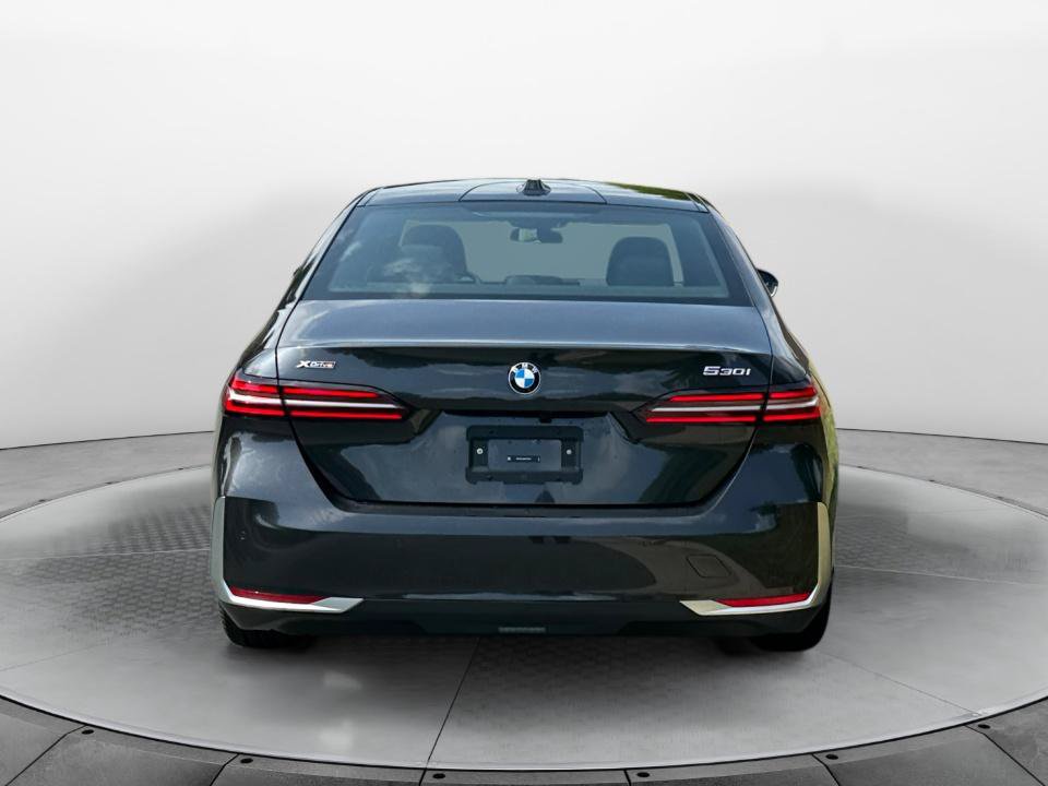 New 2027 BMW 530i xDrive w/ Premium Package AWD/4WD image 6