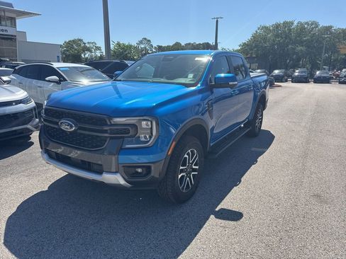 Used 2025 Ford Ranger Lariat w/ Trailer Tow Package image 3