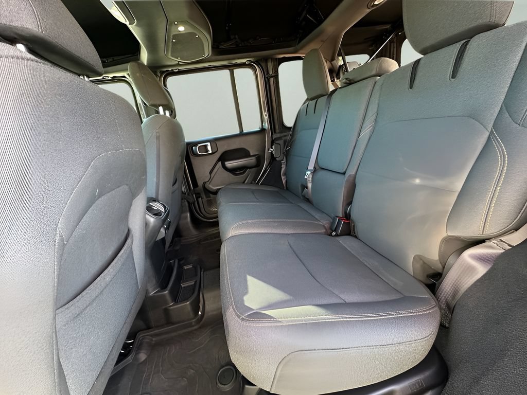 Used 2024 Jeep Wrangler Unlimited AWD/4WD image 24