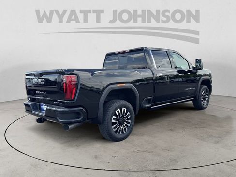 New 2026 GMC Sierra 2500 Denali Ultimate AWD/4WD image 5