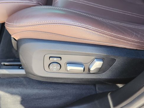 Used 2022 BMW X5 xDrive45e w/ M Sport Package image 14