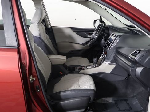 Used 2021 Subaru Forester Premium AWD/4WD image 27