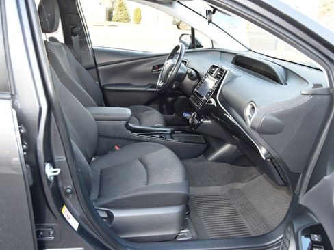 Used 2021 Toyota Prius Prime LE image 25