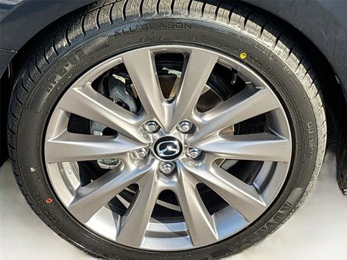 Used 2021 MAZDA MAZDA3 s image 31