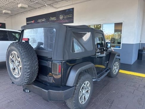 Used 2014 Jeep Wrangler Rubicon w/ Power Convenience Group image 3