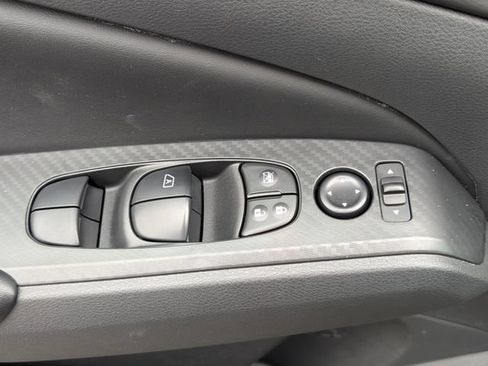 Certified 2025 Nissan Altima 2.5 S FWD image 18
