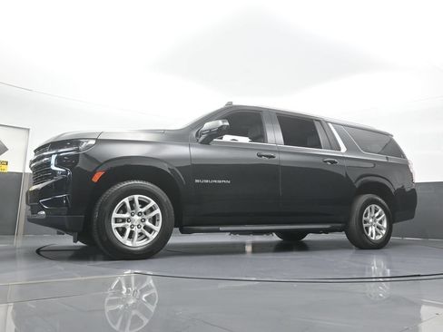 Used 2024 Chevrolet Suburban LT RWD image 59