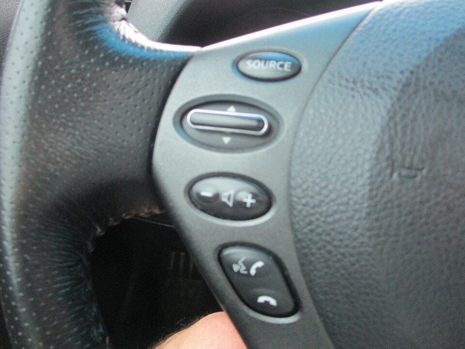 Used 2011 Nissan Altima 2.5 SL w/ 2.5SL Pkg FWD image 36