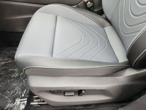 New 2026 Volkswagen Tiguan SE AWD/4WD image 13