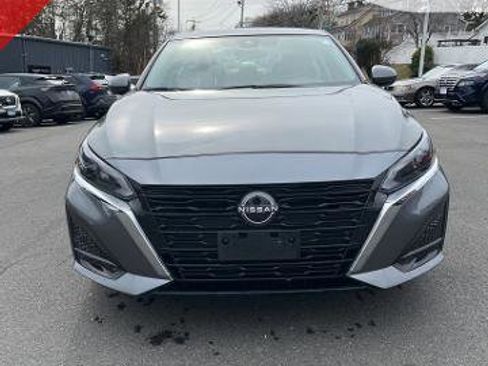 Certified 2023 Nissan Altima 2.5 SV image 1