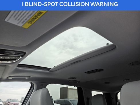 Used 2024 Hyundai Palisade SEL w/ Premium Package image 21