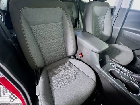 Used 2023 Chevrolet Equinox LT image 26