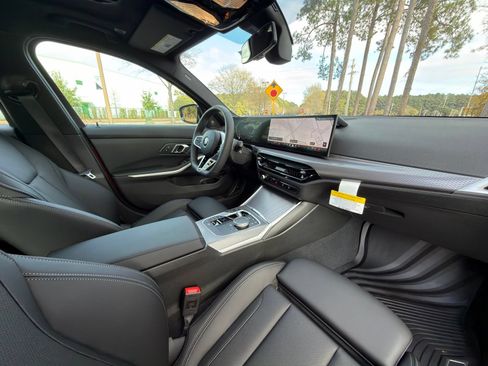 Used 2026 BMW 330i Sedan w/ M Sport Package RWD image 20