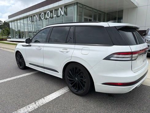Used 2025 Lincoln Aviator Reserve w/ Equipment Group 201A AWD/4WD image 3