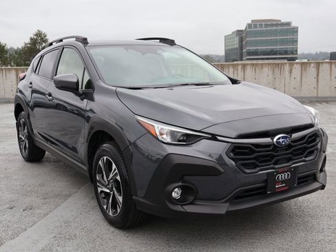 Used 2024 Subaru Crosstrek 2.0i Premium AWD/4WD image 3