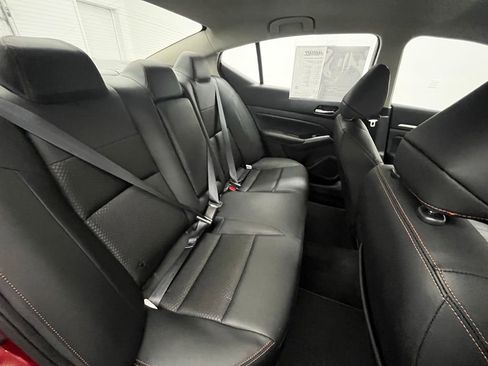 Used 2025 Nissan Altima 2.5 SR FWD image 35