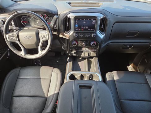 Used 2022 Chevrolet Silverado 2500 LTZ w/ LTZ Plus Package image 9