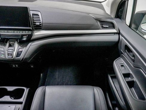 Certified 2026 Honda Odyssey EX-L image 30