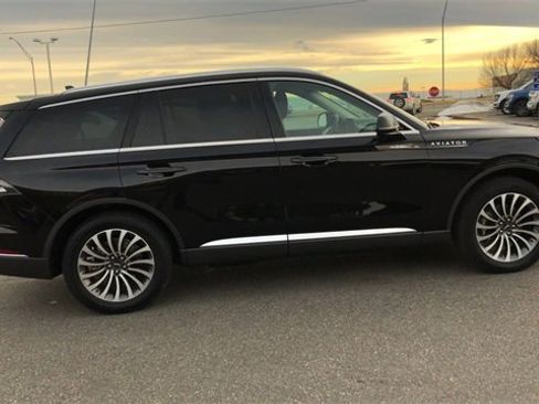 Used 2024 Lincoln Aviator Reserve image 9