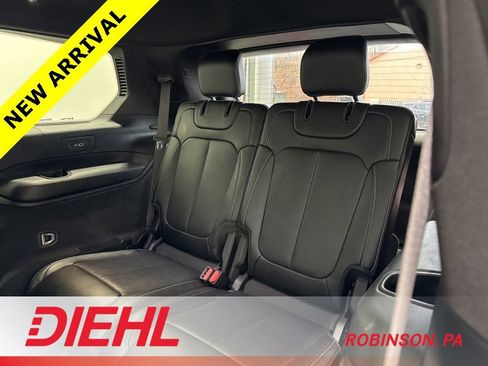 Used 2023 Jeep Grand Cherokee L Overland image 21