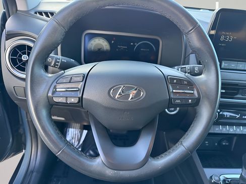 Used 2023 Hyundai Kona Limited FWD image 13