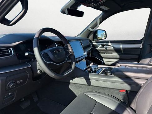 New 2026 Jeep Grand Wagoneer Limited image 9