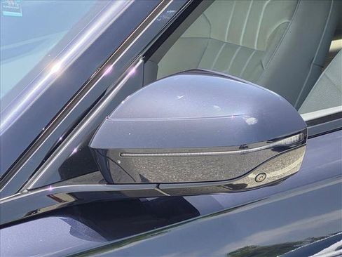 Used 2023 BMW 740i w/ Parking Assistance Package RWD image 14