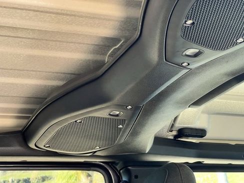 Used 2024 Jeep Wrangler Unlimited image 47