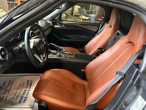 Used 2022 MAZDA MX-5 Miata Grand Touring w/ Weather Package RWD image 11