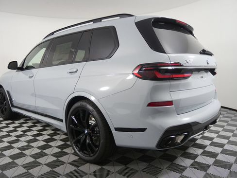 New 2027 BMW X7 xDrive40i w/ Executive Package AWD/4WD image 5